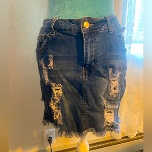 Forever 21: distressed Jean skirt